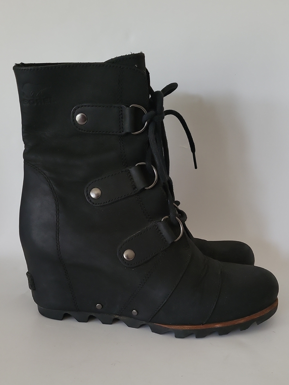 Sorel Joan Of Arctic Wedge Black Mid Lea Chelsea Size 7.5